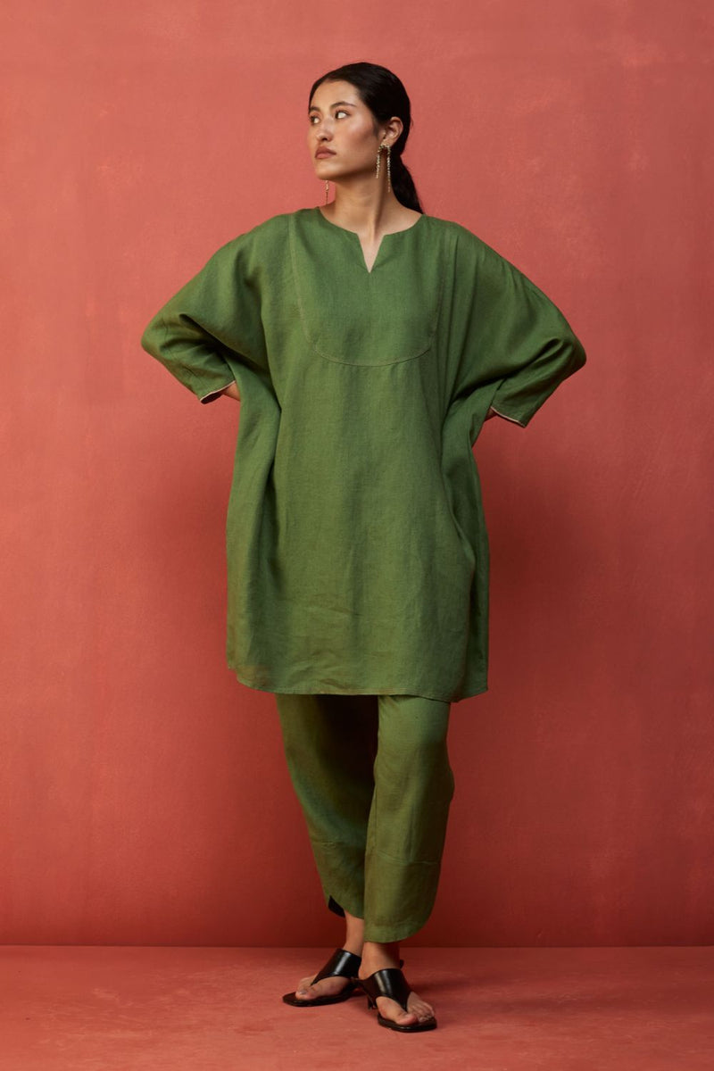 Etsu Yoke Linen Kurta - Fern Green linen by Manan in green color for women in Singapore