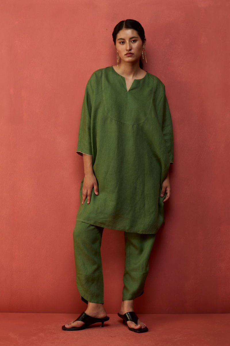 Etsu Yoke Linen Kurta - Fern Green linen by Manan in green color for women in Singapore