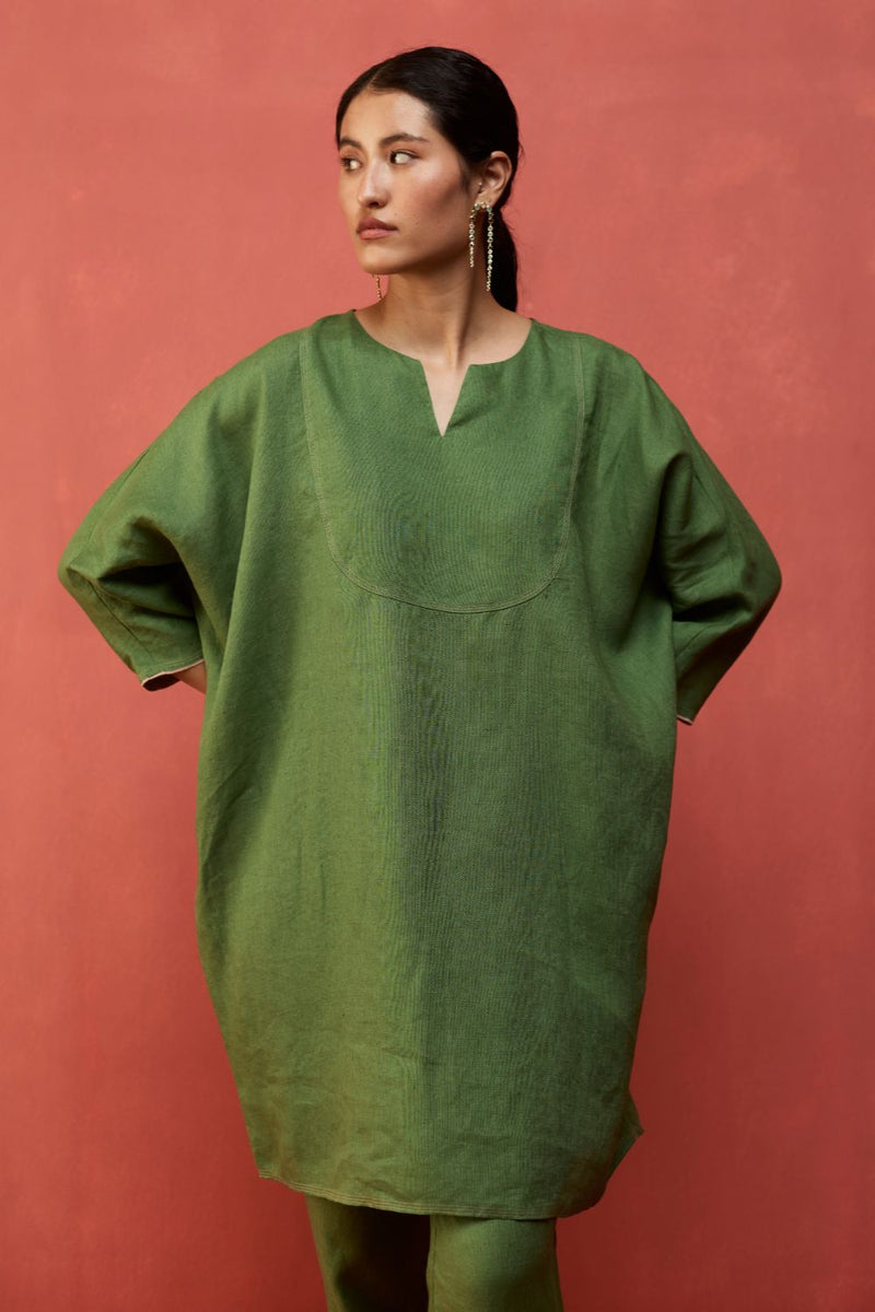 Etsu Yoke Linen Kurta - Fern Green linen by Manan in green color for women in Singapore