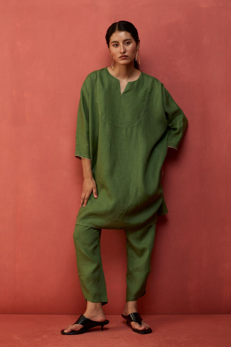 Etsu Yoke Linen Kurta - Fern Green linen by Manan in green color for women in Singapore
