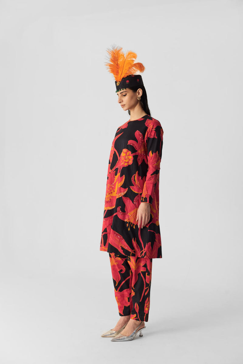 LIAN EMBROIDERED KURTA SET satin by Yam in multi color for women in Singapore