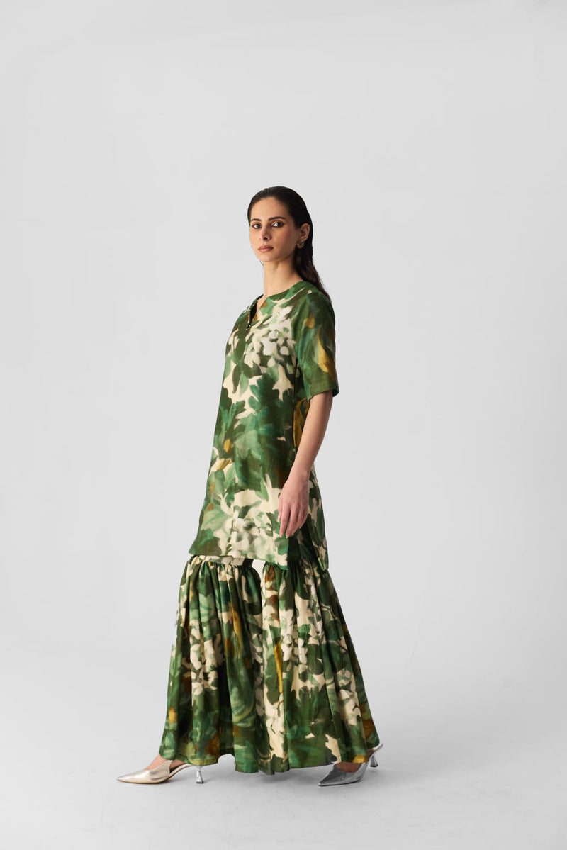 RUSI SHARARA SET silk by Yam in green color for women in Singapore