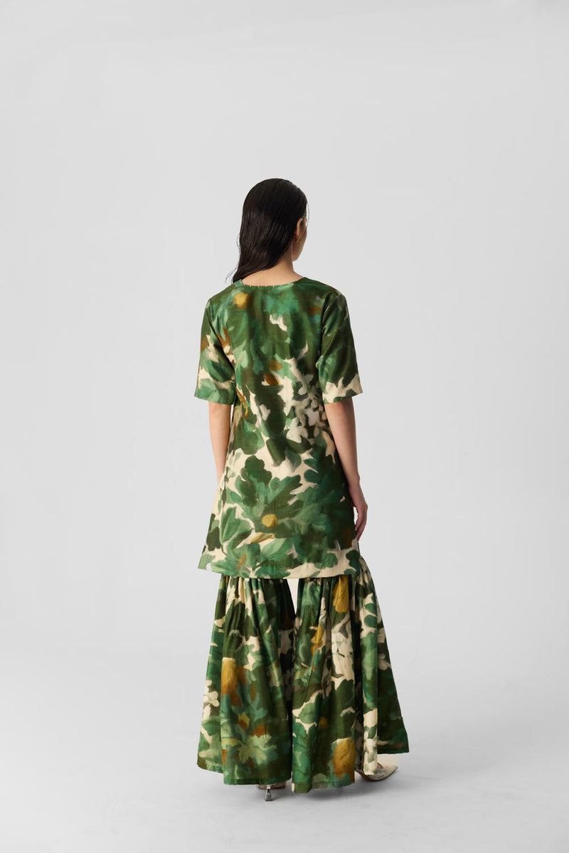 RUSI SHARARA SET silk by Yam in green color for women in Singapore