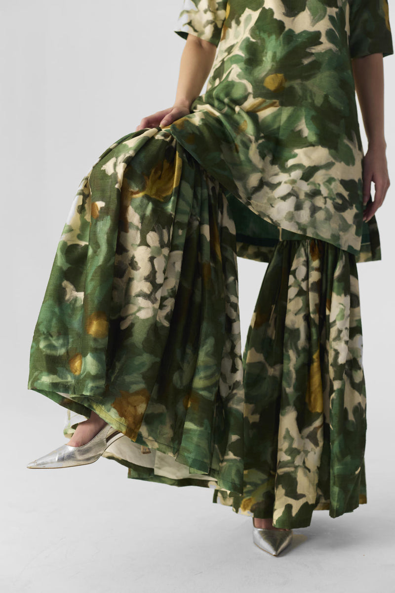 RUSI SHARARA SET silk by Yam in green color for women in Singapore
