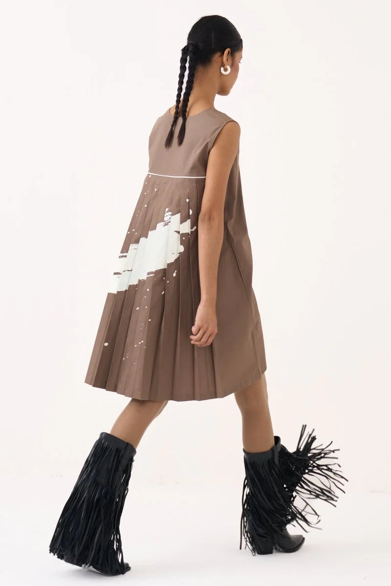 TCMPOP26-24 SHORT BACK PLEAT DRESS-Size S