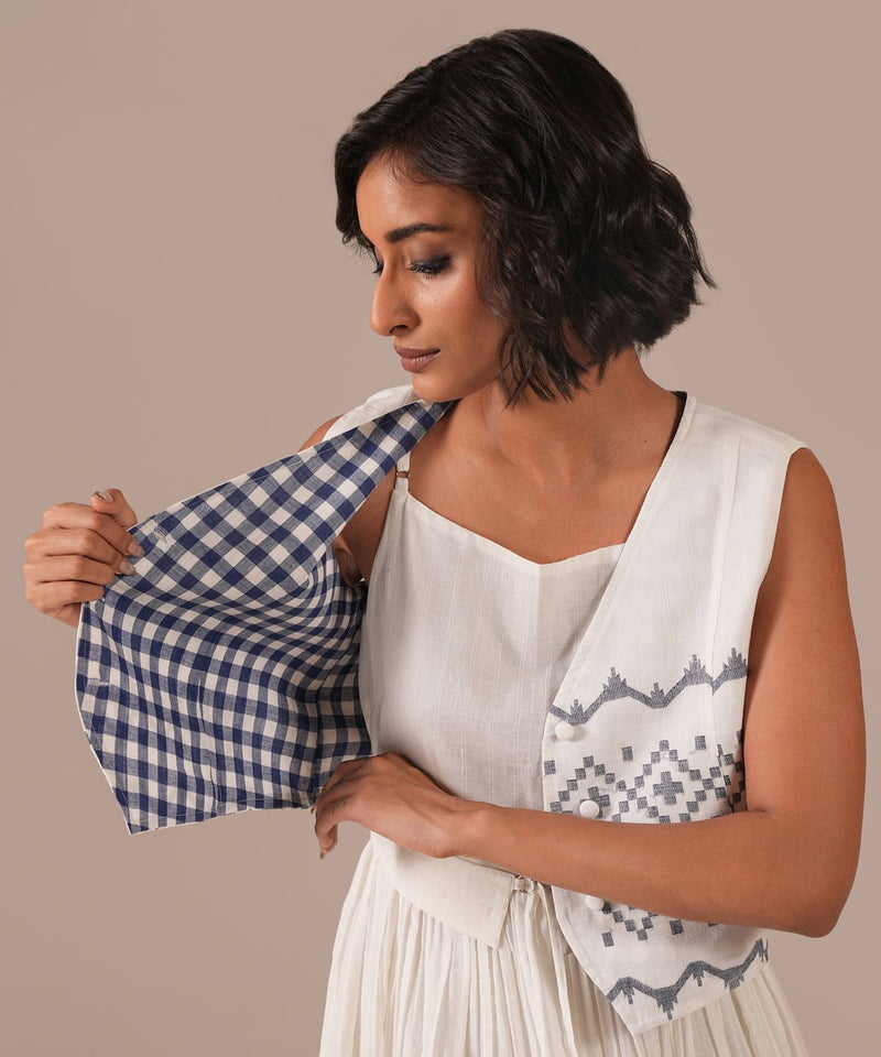 SNOWFLAKE DRIFT SET 100% cotton Buy SNOWFLAKE DRIFT SET from C&W | Co-Ord Sets for Women by Indigo Dreams in white color for women in Singapore