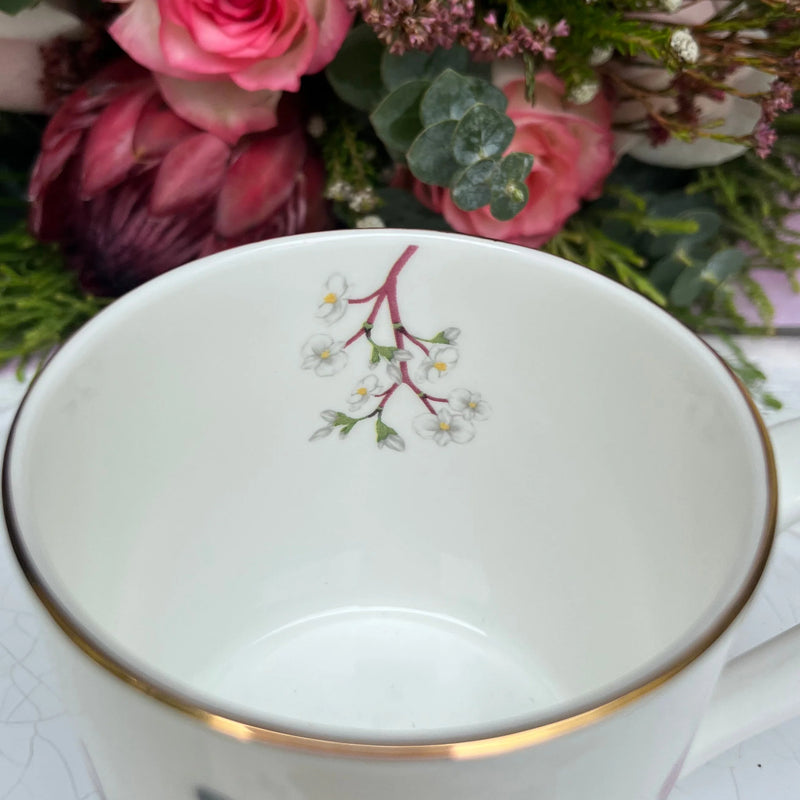Mug White Orchid
