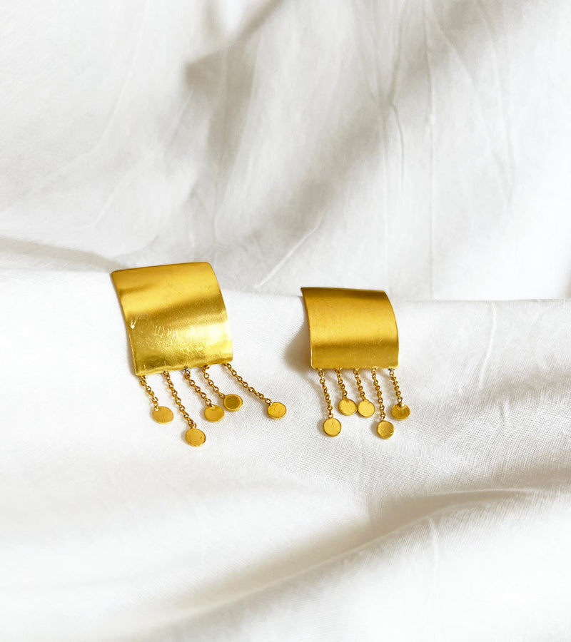 Jhomaar earring by Khara Kapas Jewellery for women in Singapore