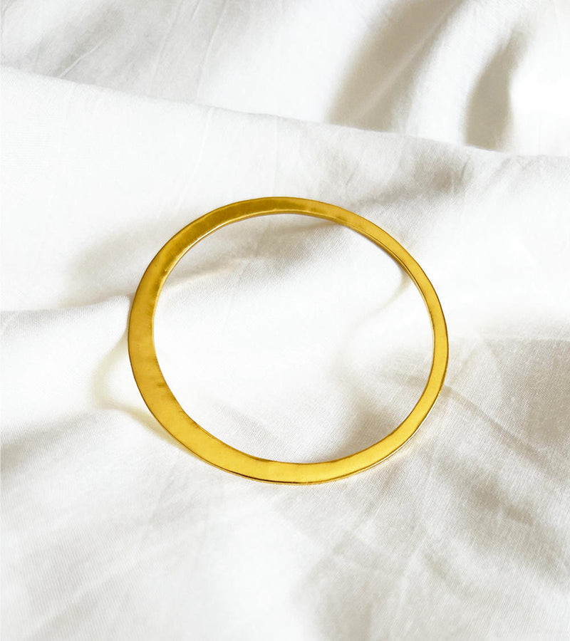 Kaner bangle by Khara Kapas Jewellery for women in Singapore
