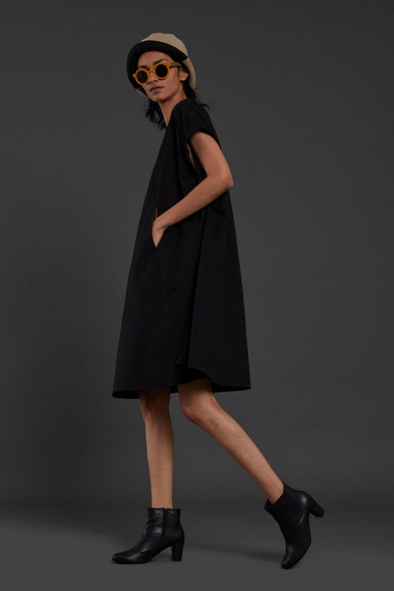 Black Pocket Dress Dress by Mati in black color for women in Singapore