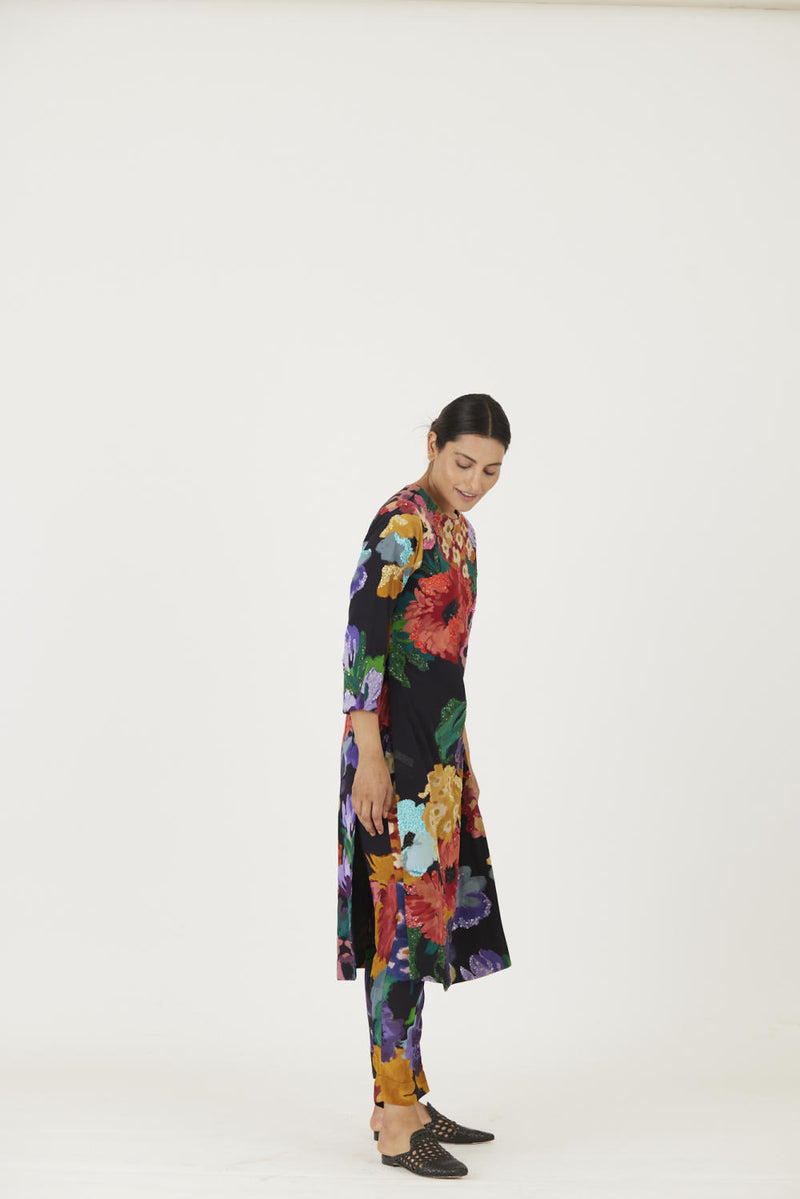 FARAH BLACK EMBROIDERED KURTA SET Kurta Sets by Yam in black color for women in Singapore