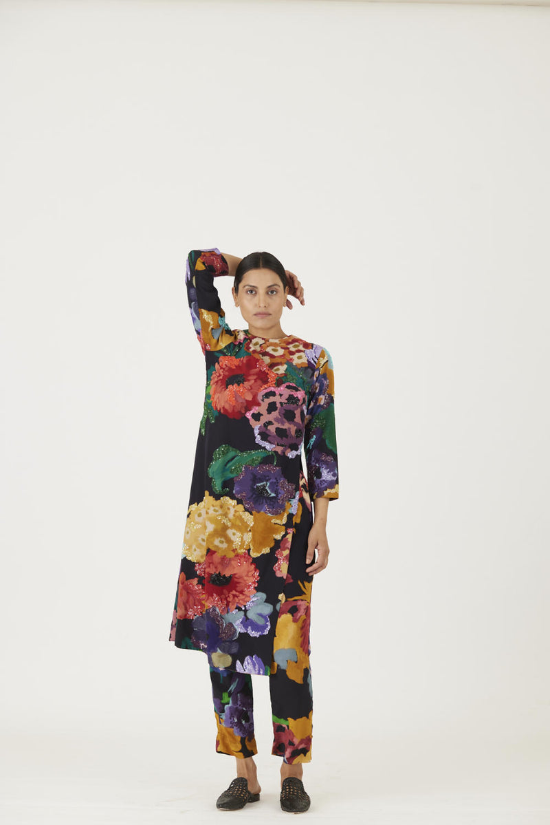 FARAH BLACK EMBROIDERED KURTA SET Kurta Sets by Yam in black color for women in Singapore