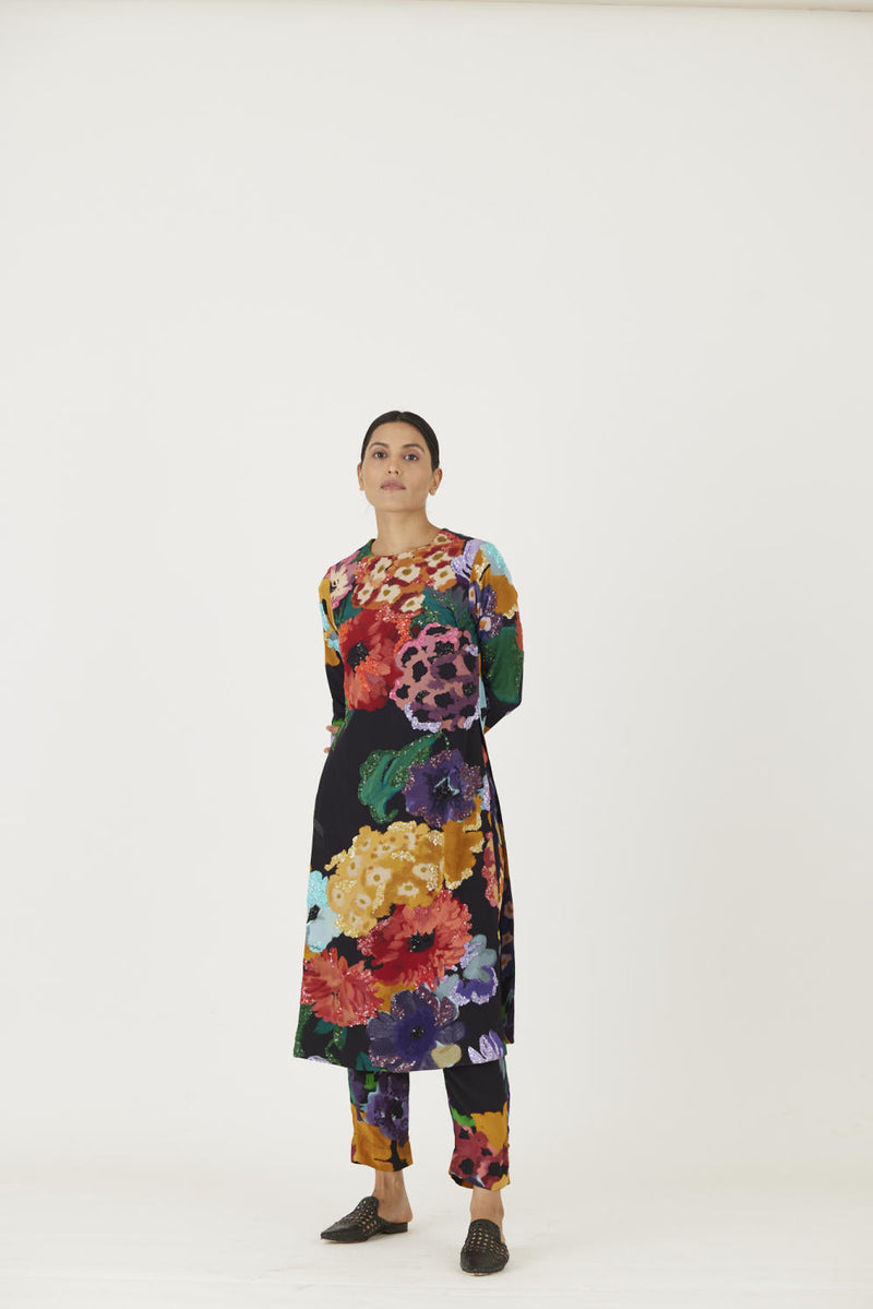 FARAH BLACK EMBROIDERED KURTA SET Kurta Sets by Yam in black color for women in Singapore