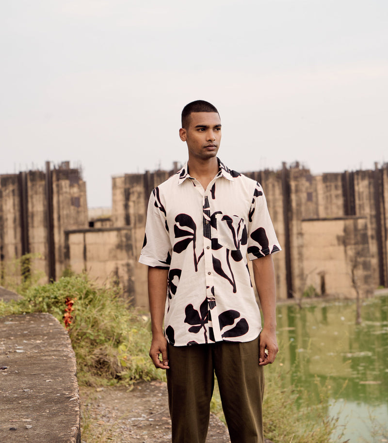Olivebird Trouser cotton by Khara Kapas Men in green for men in Singapore