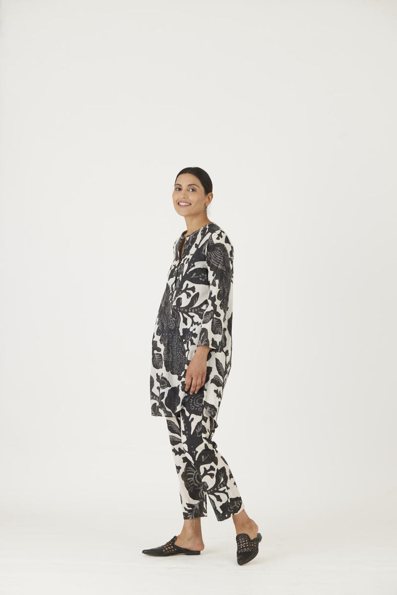 MELINA SHORT KURTA SET Kurta Sets by Yam in black color for women in Singapore