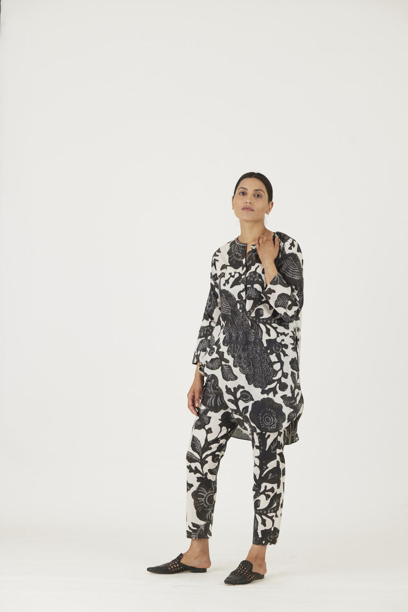 MELINA SHORT KURTA SET Kurta Sets by Yam in black color for women in Singapore