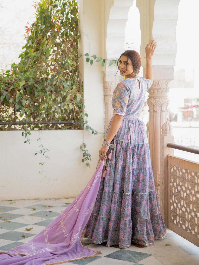 Chaand Inaya Skirt Set Chaand Inaya Skirt Set by Maison Shefali by Maison Shefali for women in Singapore