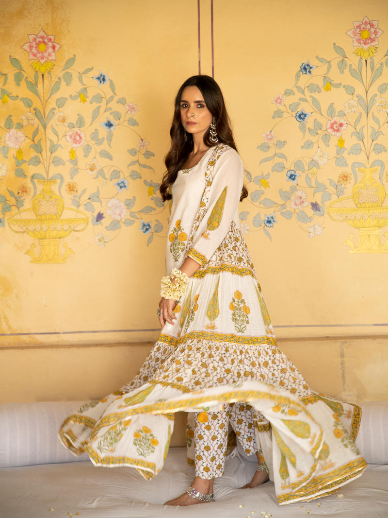 Chaand mughal baagh jacket set Chaand mughal baagh jacket set by Maison Shefali by Maison Shefali for women in Singapore