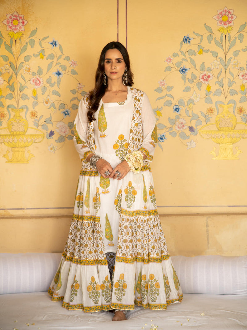 Chaand mughal baagh jacket set Chaand mughal baagh jacket set by Maison Shefali by Maison Shefali for women in Singapore