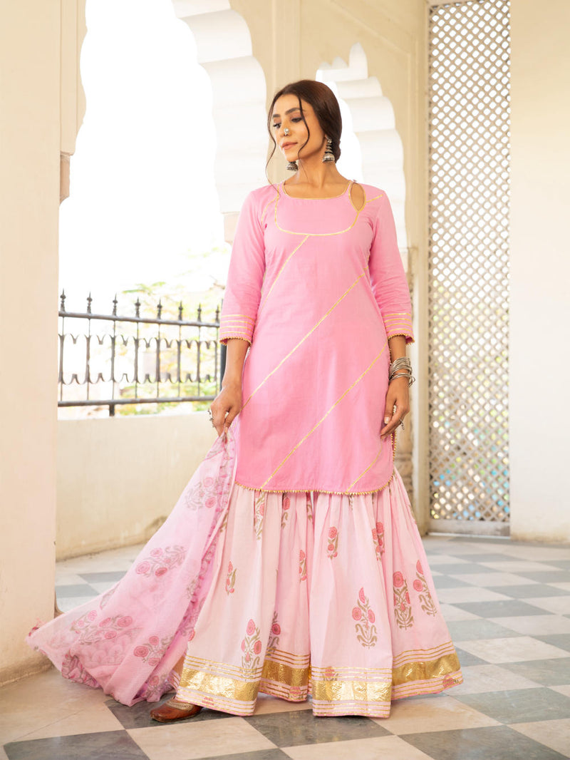 Chaand sharanya gulabi Chaand sharanya gulabi by Maison Shefali by Maison Shefali for women in Singapore