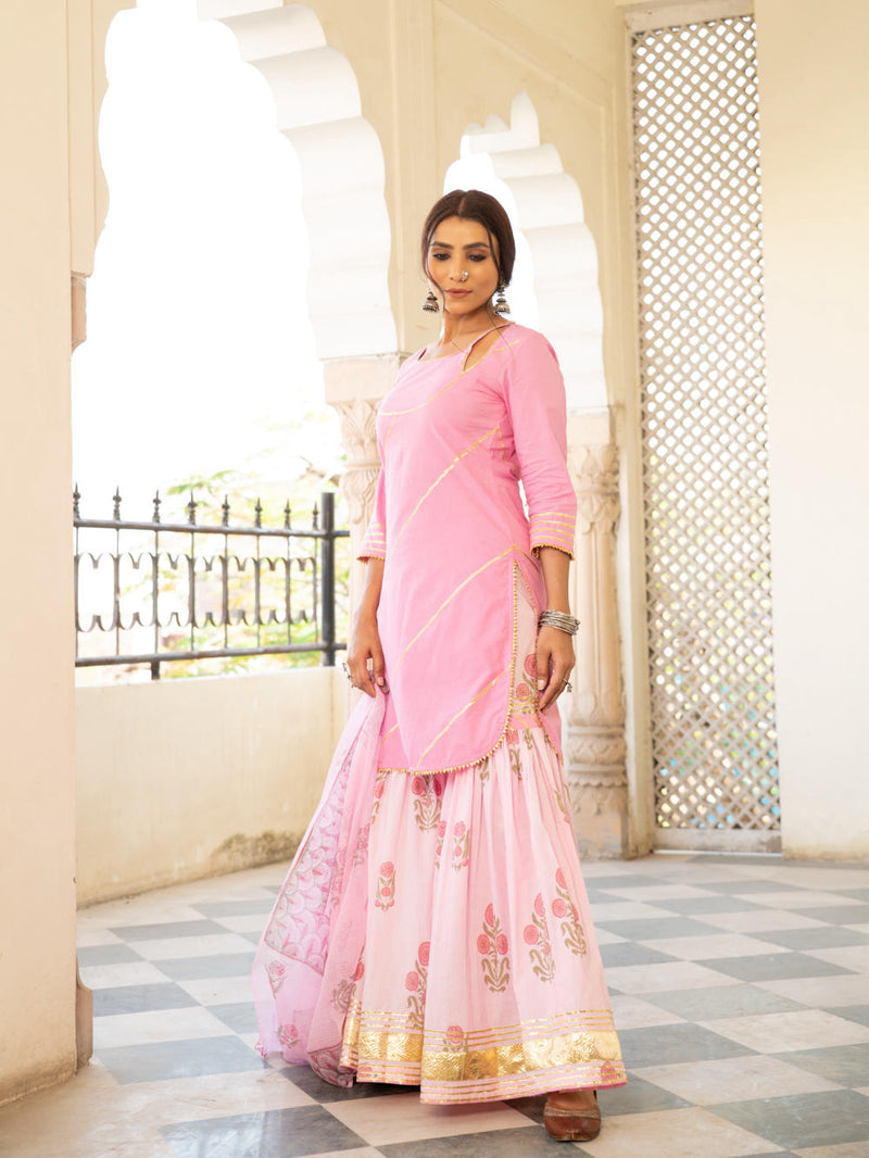 Chaand sharanya gulabi Chaand sharanya gulabi by Maison Shefali by Maison Shefali for women in Singapore
