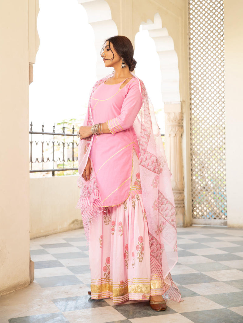 Chaand sharanya gulabi Chaand sharanya gulabi by Maison Shefali by Maison Shefali for women in Singapore