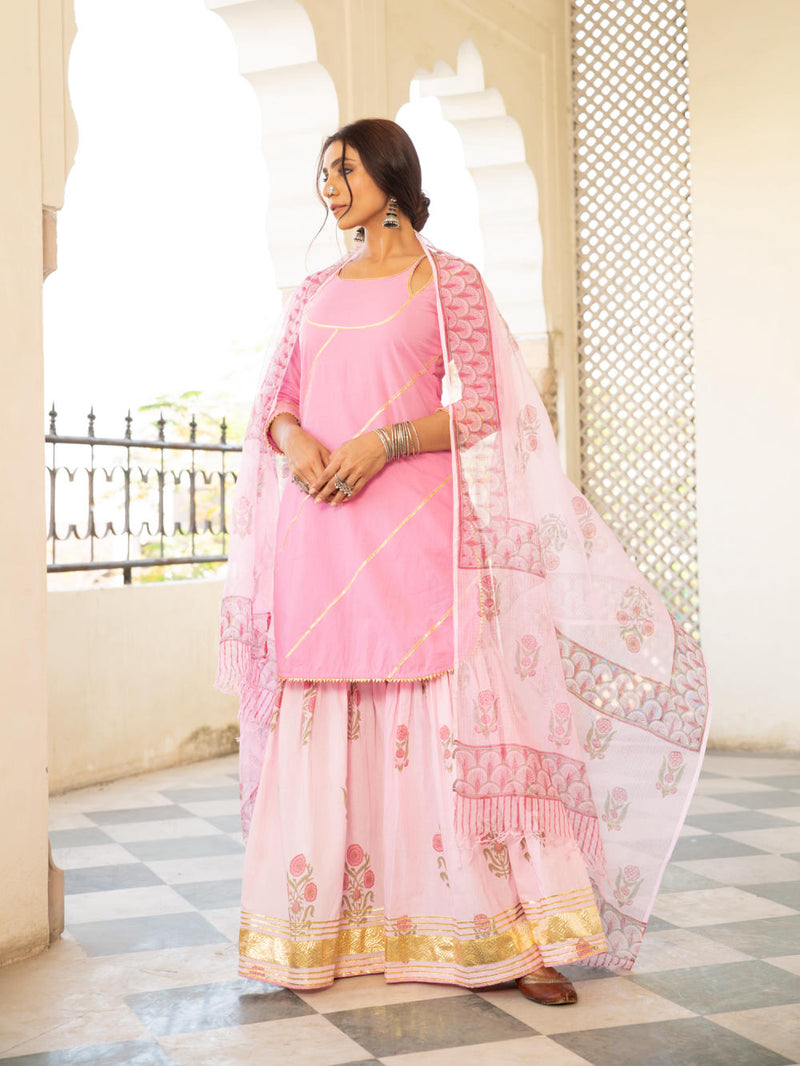 Chaand sharanya gulabi Chaand sharanya gulabi by Maison Shefali by Maison Shefali for women in Singapore