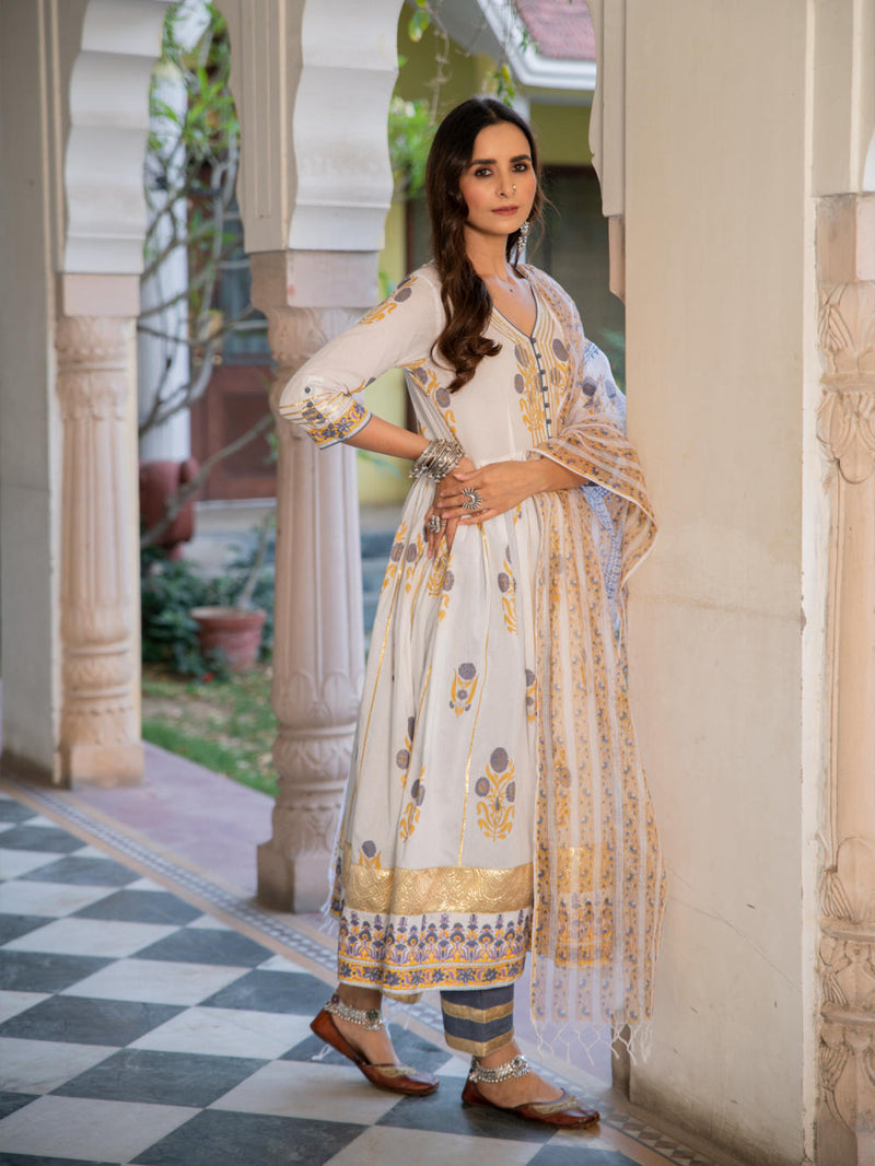 Chaand tahira Chaand tahira by Maison Shefali by Maison Shefali for women in Singapore