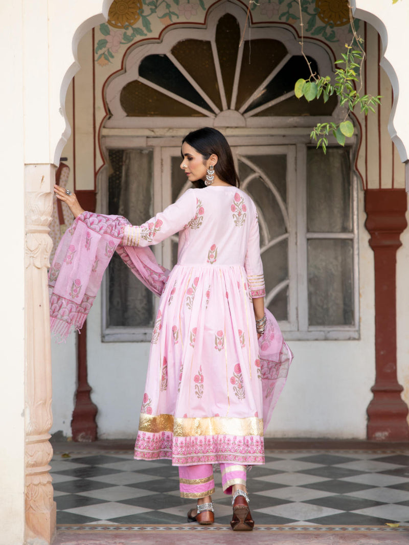 Chaand Tahira Gulaabi Chaand Tahira Gulaabi by Maison Shefali by Maison Shefali for women in Singapore
