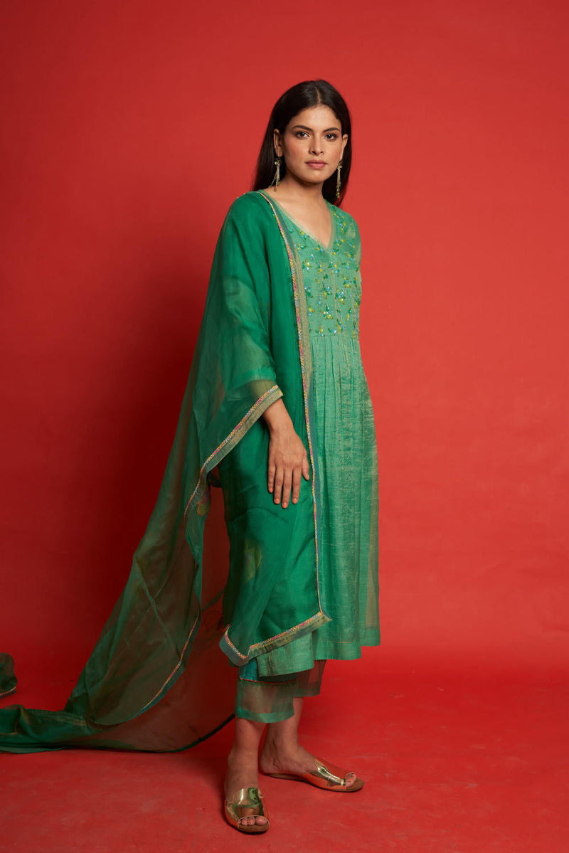 Daisy Fashion Priti Prashant 