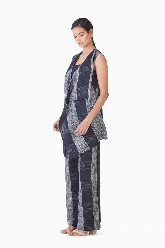 Handwoven Ikat Pintucked Cape Fashion Akaaro