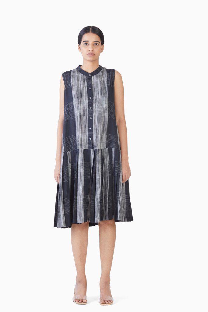 Handwoven Ikat Sleeveless Bottom Pleated Dress Fashion Akaaro