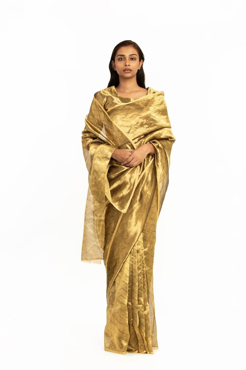 Handwoven Liquid Molten Gold Rectangle Textured Saree Fashion Akaaro