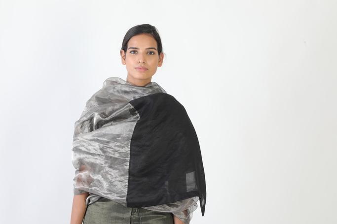 Handwoven Silver Black Metallic Dupatta Fashion Akaaro