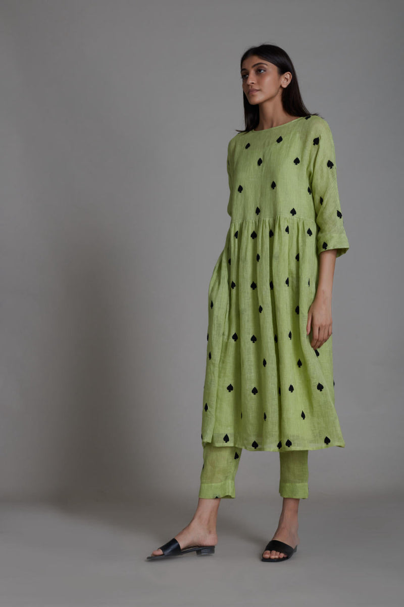 MATI TEEN PATTI SE PANTS-GREEN linen Bottoms by Mati for women in Singapore