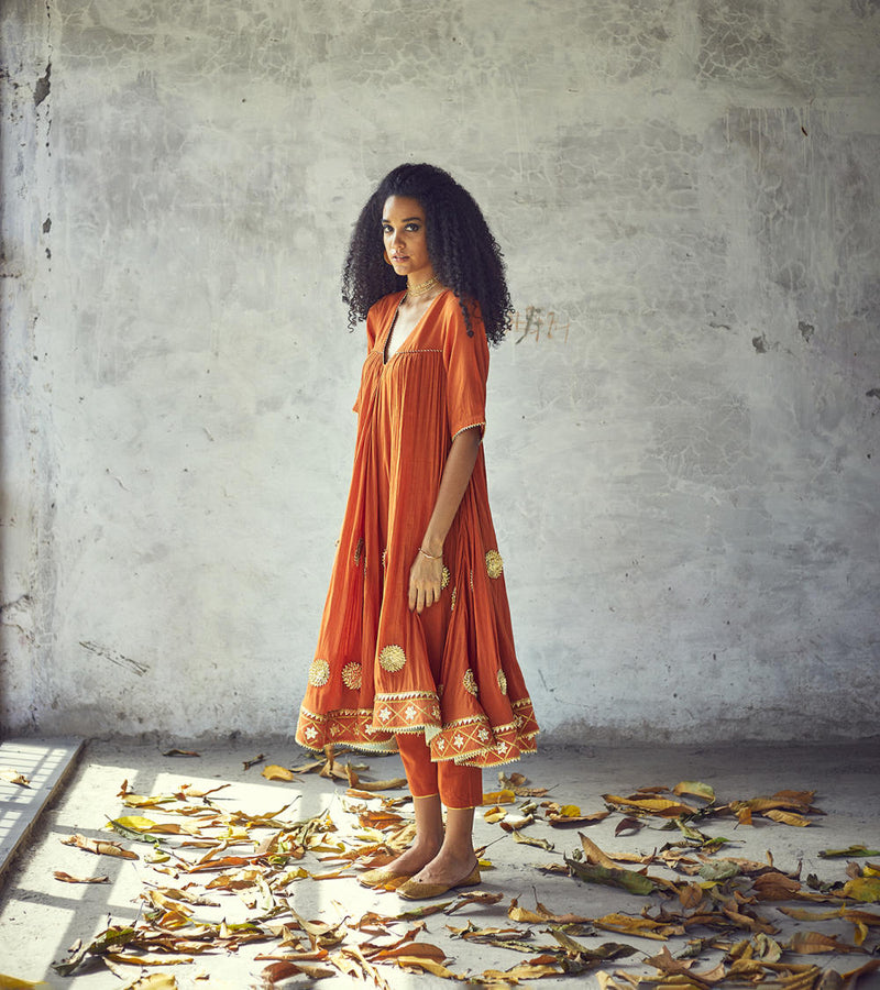 Narangi Poshak (Set of 2) Kurta Sets by Khara Kapas for women in Singapore