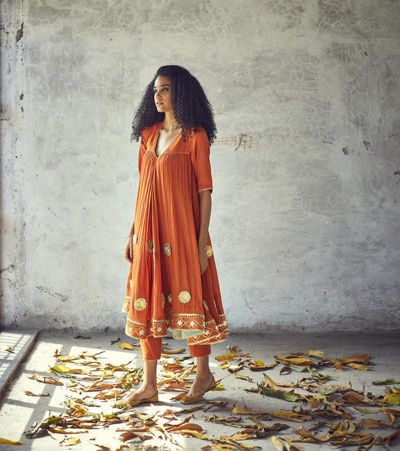 Narangi Poshak (Set of 2) Kurta Sets by Khara Kapas for women in Singapore