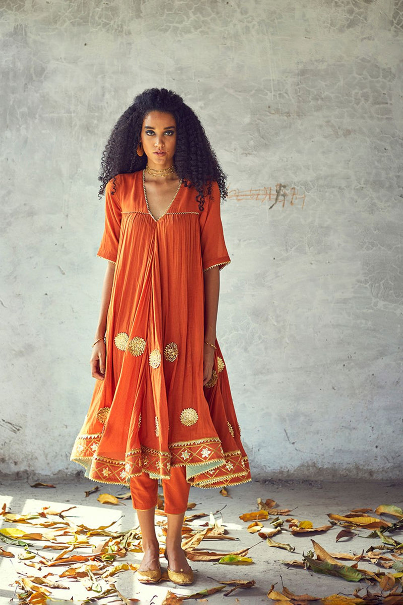 Narangi Poshak (Set of 2) Kurta Sets by Khara Kapas for women in Singapore