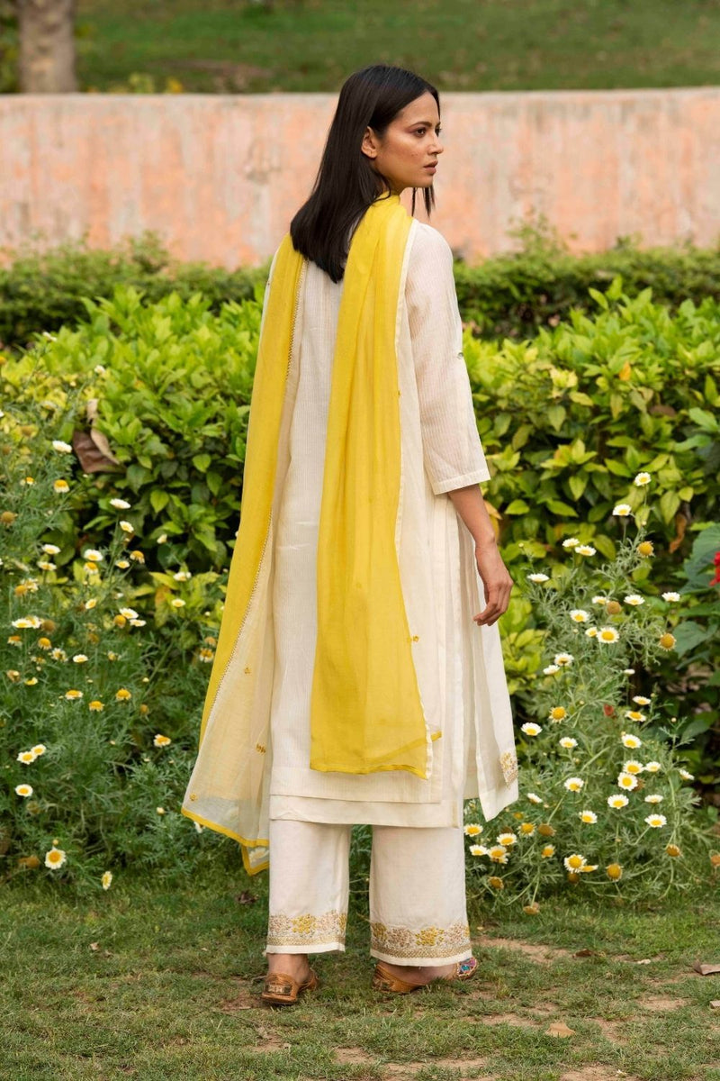Narjis Off White Kurta Set Fashion Priti Prashant 