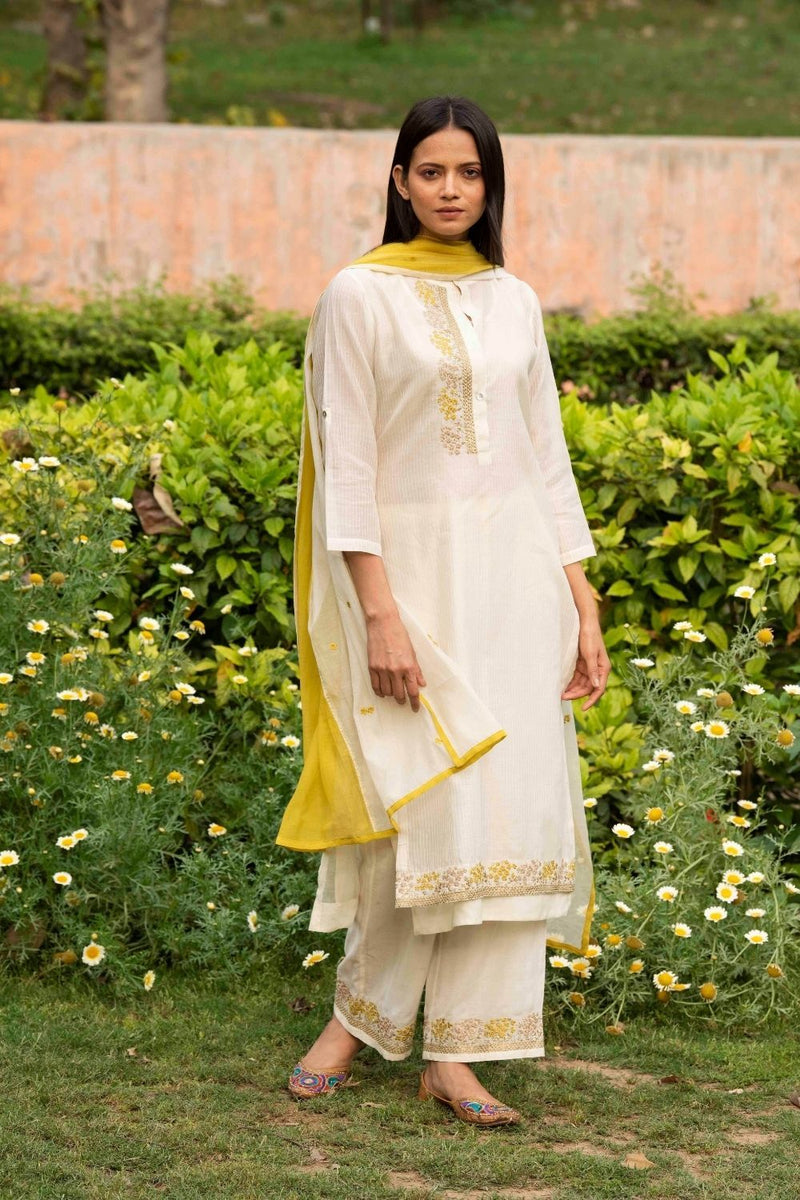Narjis Off White Kurta Set Fashion Priti Prashant 