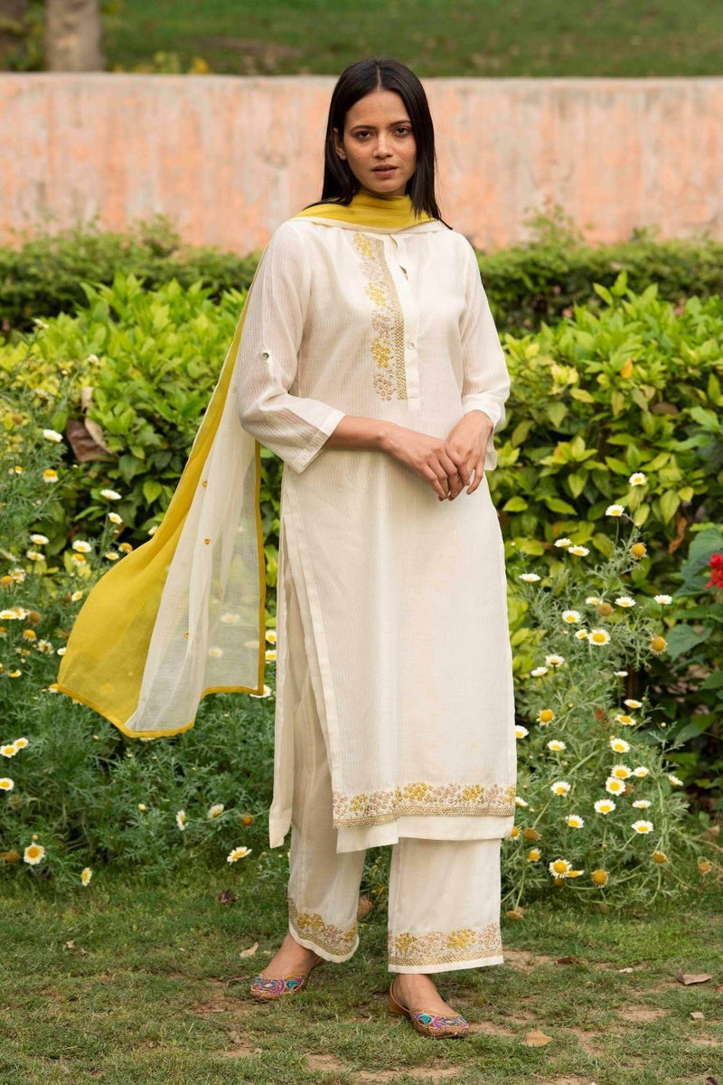 Narjis Off White Kurta Set Fashion Priti Prashant 