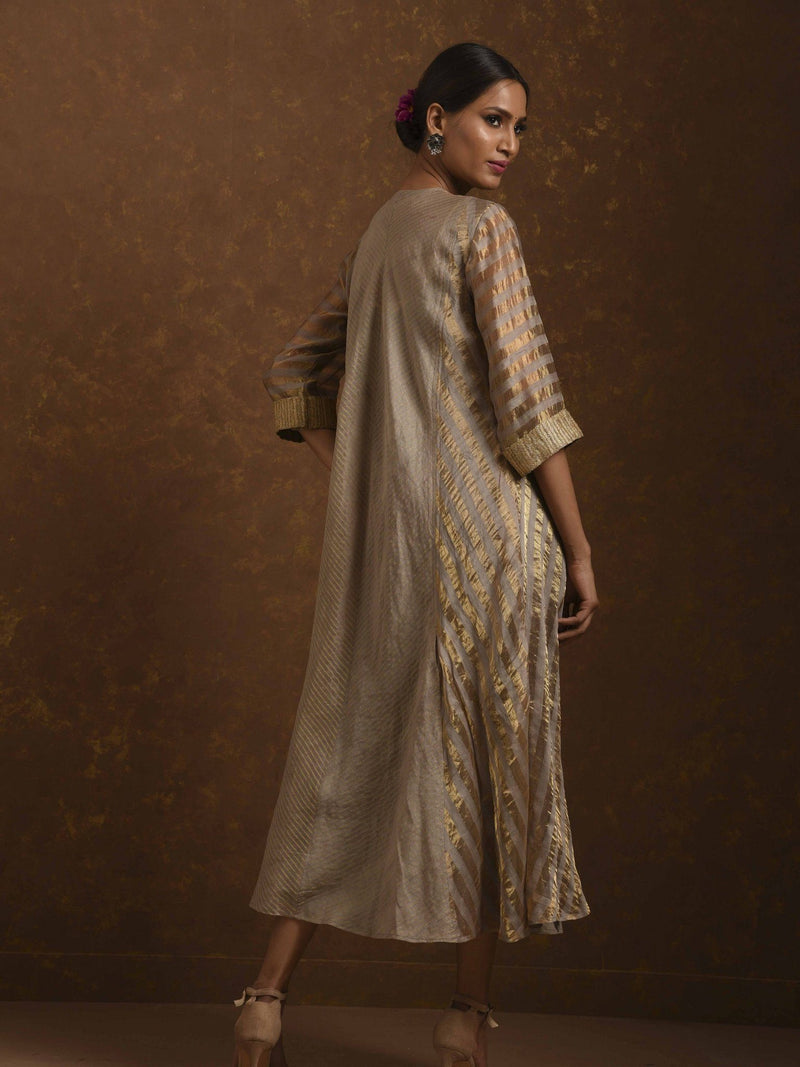 Shagufta Grey and Gold Dress Fashion Priti Prashant 