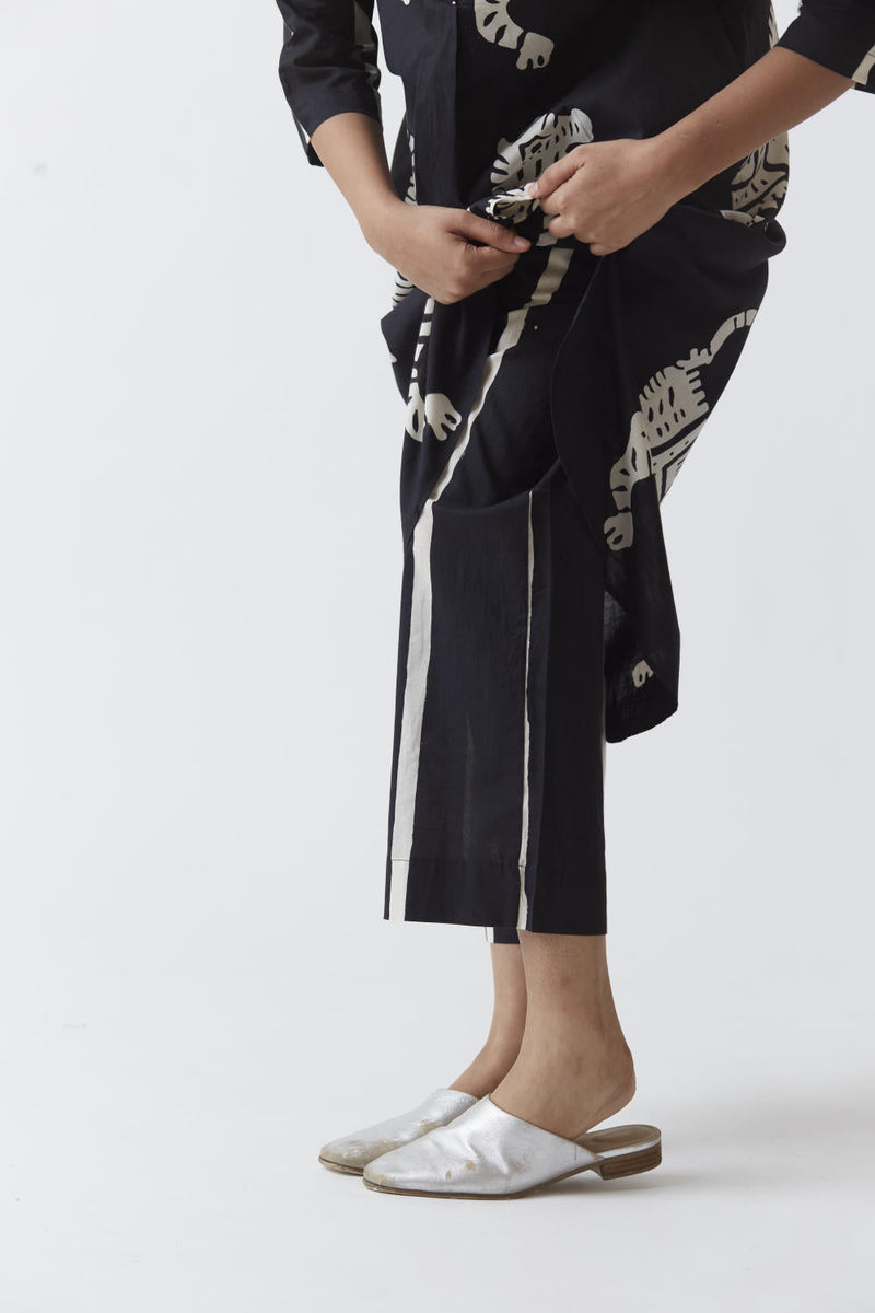 SHER KURTA SET (BLACK) Kurta Sets by Yam for women in Singapore