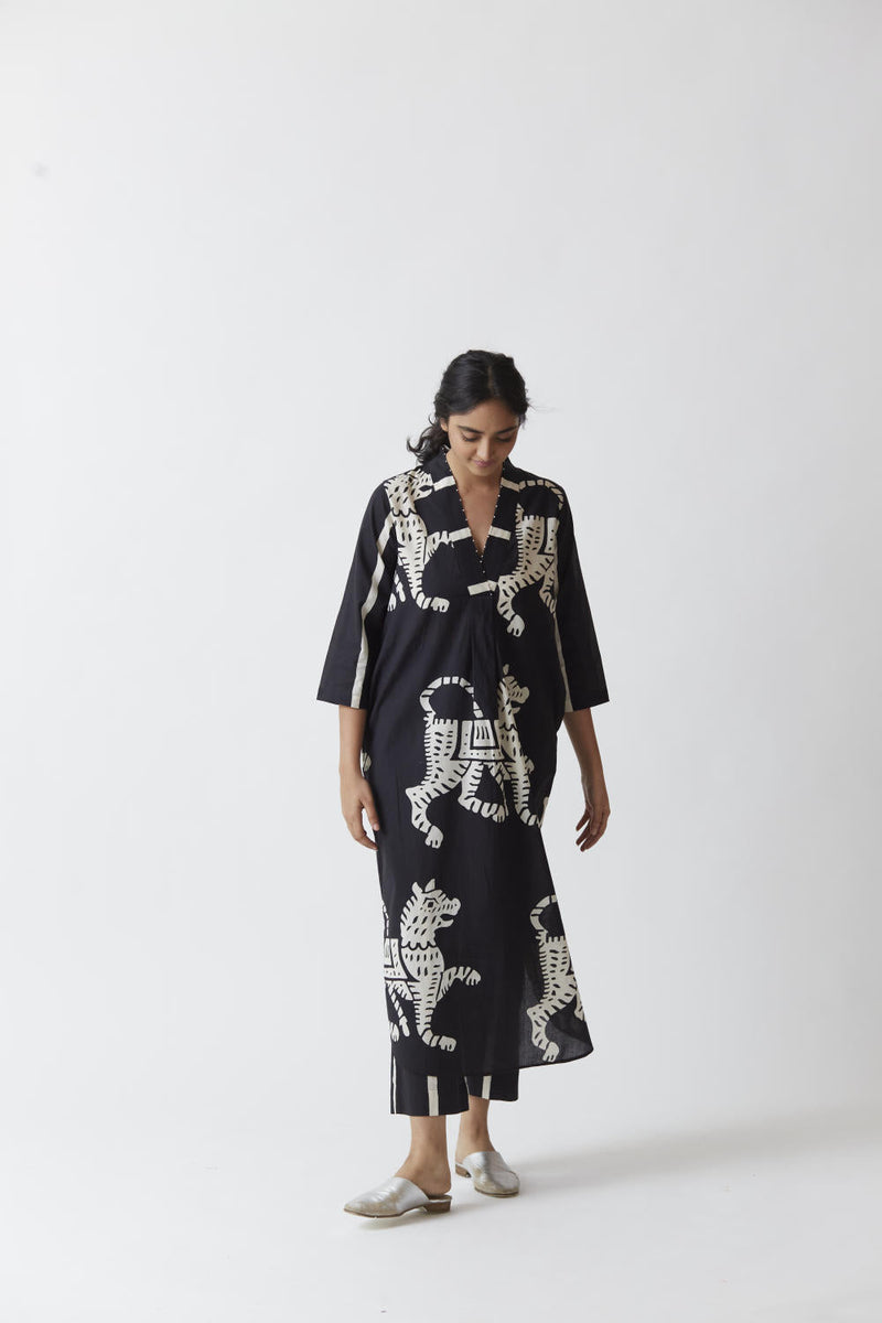 SHER KURTA SET (BLACK) Kurta Sets by Yam for women in Singapore