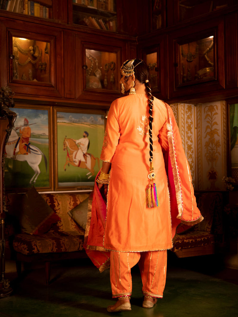 Ulfat Chanderi Silk Kurta Salwar Set Ulfat Chanderi Silk Kurta Salwar Set by Maison Shefali by Maison Shefali for women in Singapore