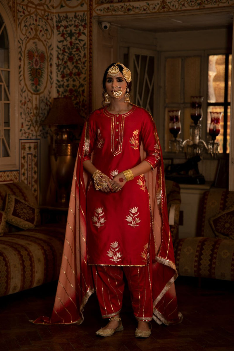 Ulfat - Gulaal Chanderi Silk Kurta Salwar Set Ulfat - Gulaal Chanderi Silk Kurta Salwar Set by Maison Shefali by Maison Shefali for women in Singapore