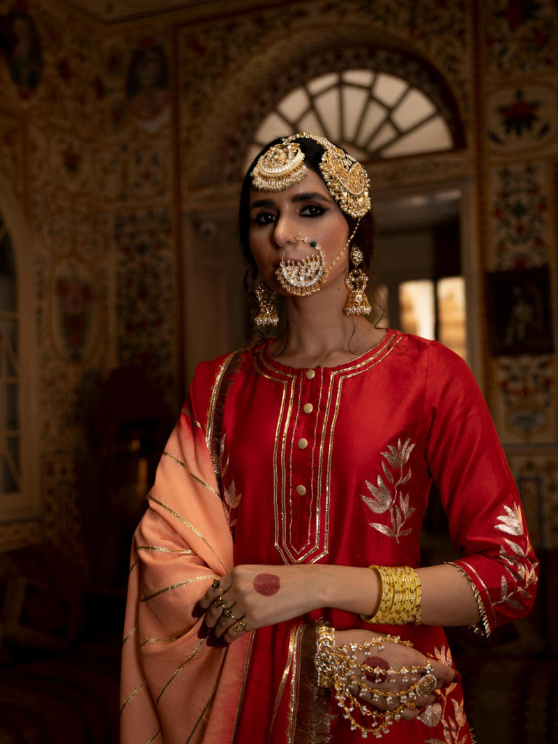 Ulfat - Gulaal Chanderi Silk Kurta Salwar Set Ulfat - Gulaal Chanderi Silk Kurta Salwar Set by Maison Shefali by Maison Shefali for women in Singapore