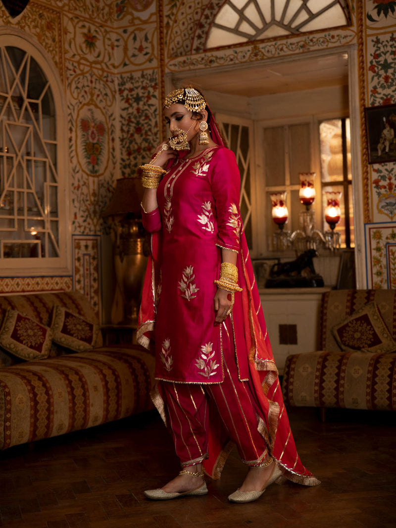 Ulfat- Surkh Chanderi Silk Kurta Salwar Set Ulfat- Surkh Chanderi Silk Kurta Salwar Set by Maison Shefali by Maison Shefali for women in Singapore