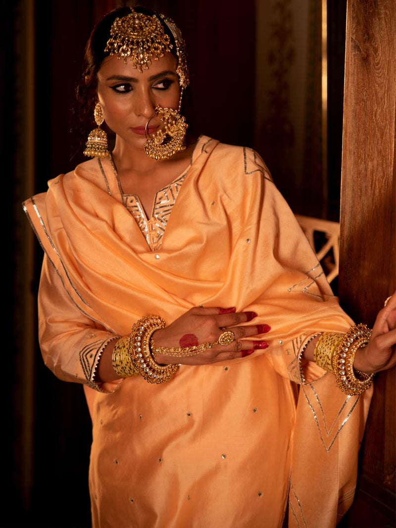 Zara - Gulaabi Chanderi Silk Kurta Pant Set Zara - Gulaabi Chanderi Silk Kurta Pant Set by Maison Shefali by Maison Shefali for women in Singapore